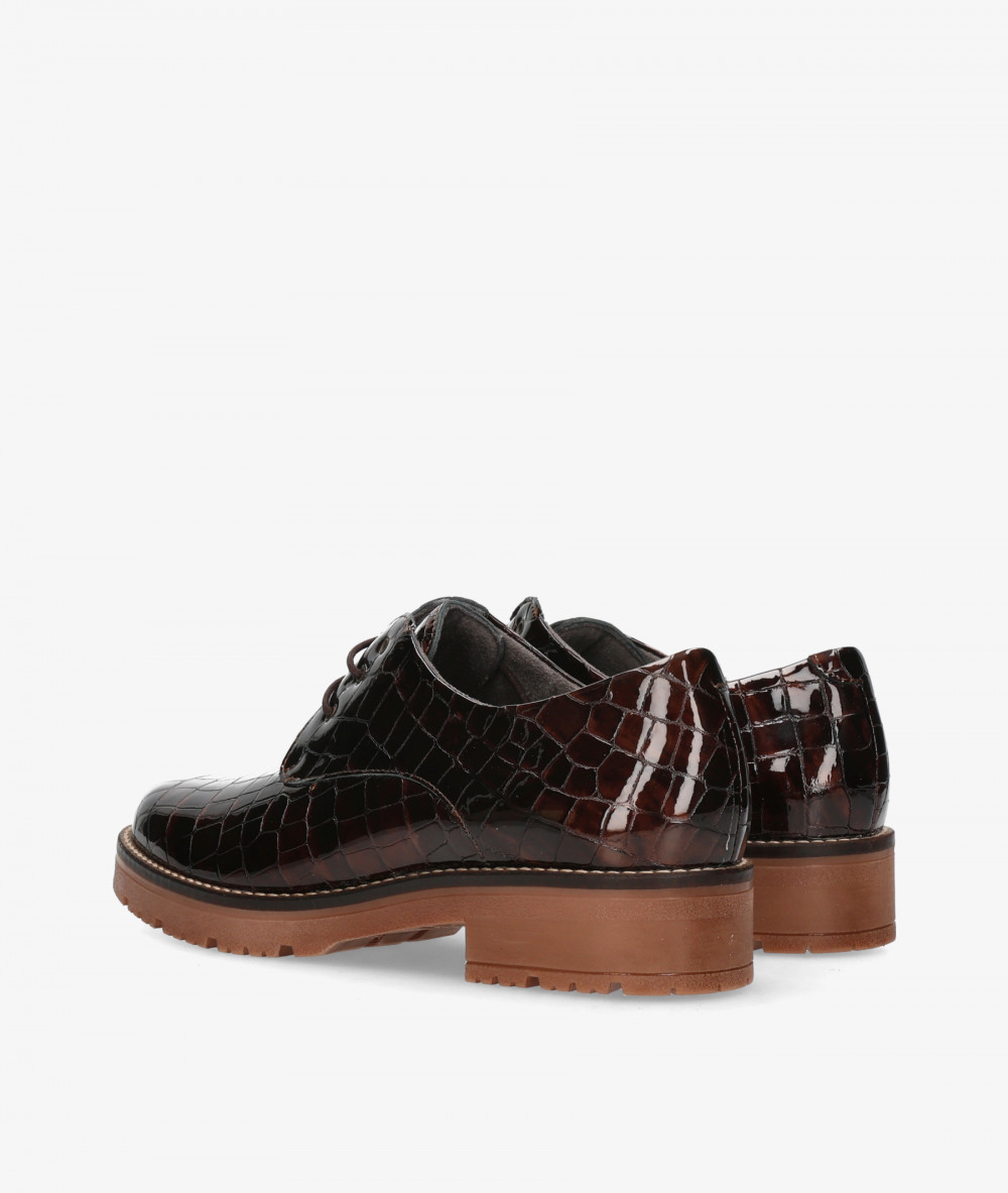 Pitillos Lace-up shoes 10771 in brown patent leather