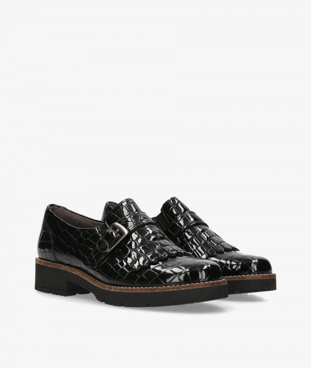 Pitillos Loafers 11560 in black patent leather