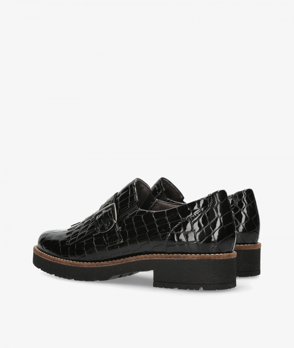 Pitillos Loafers 11560 in black patent leather