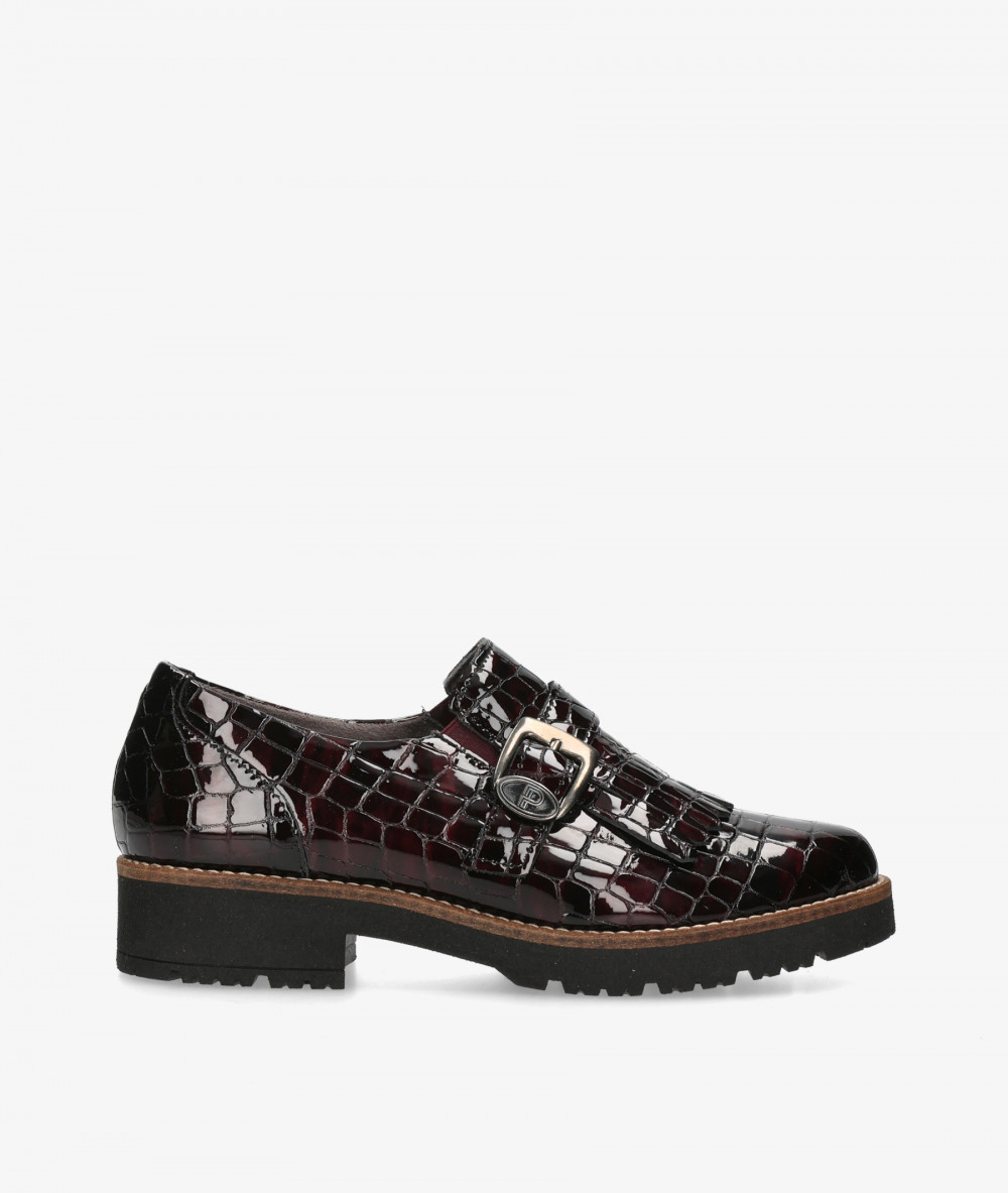 Pitillos Loafers 11560 in burgundy patent leather