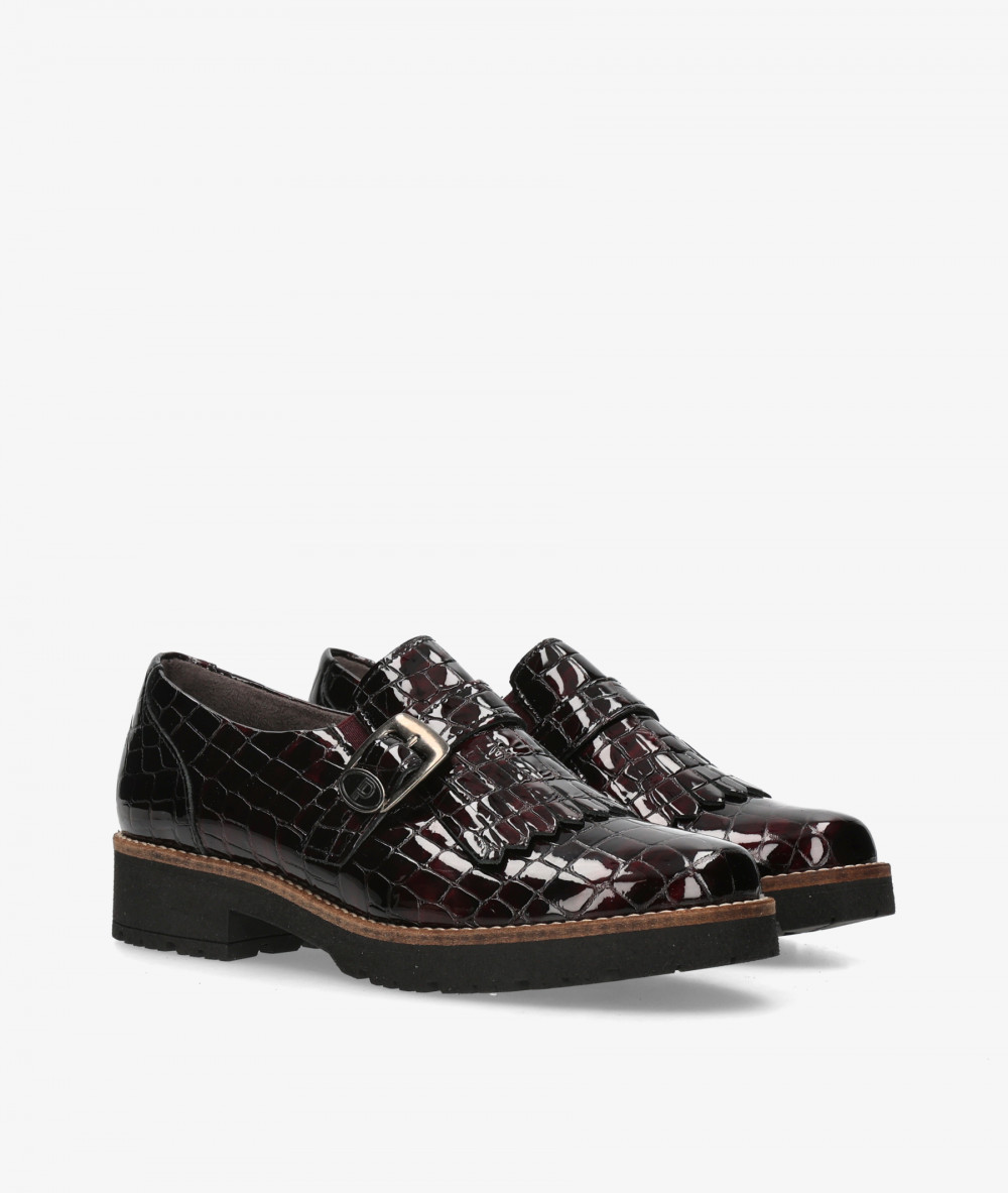 Pitillos Loafers 11560 in burgundy patent leather