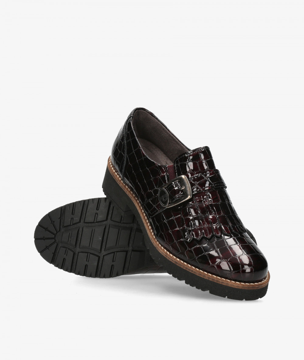 Pitillos Loafers 11560 in burgundy patent leather