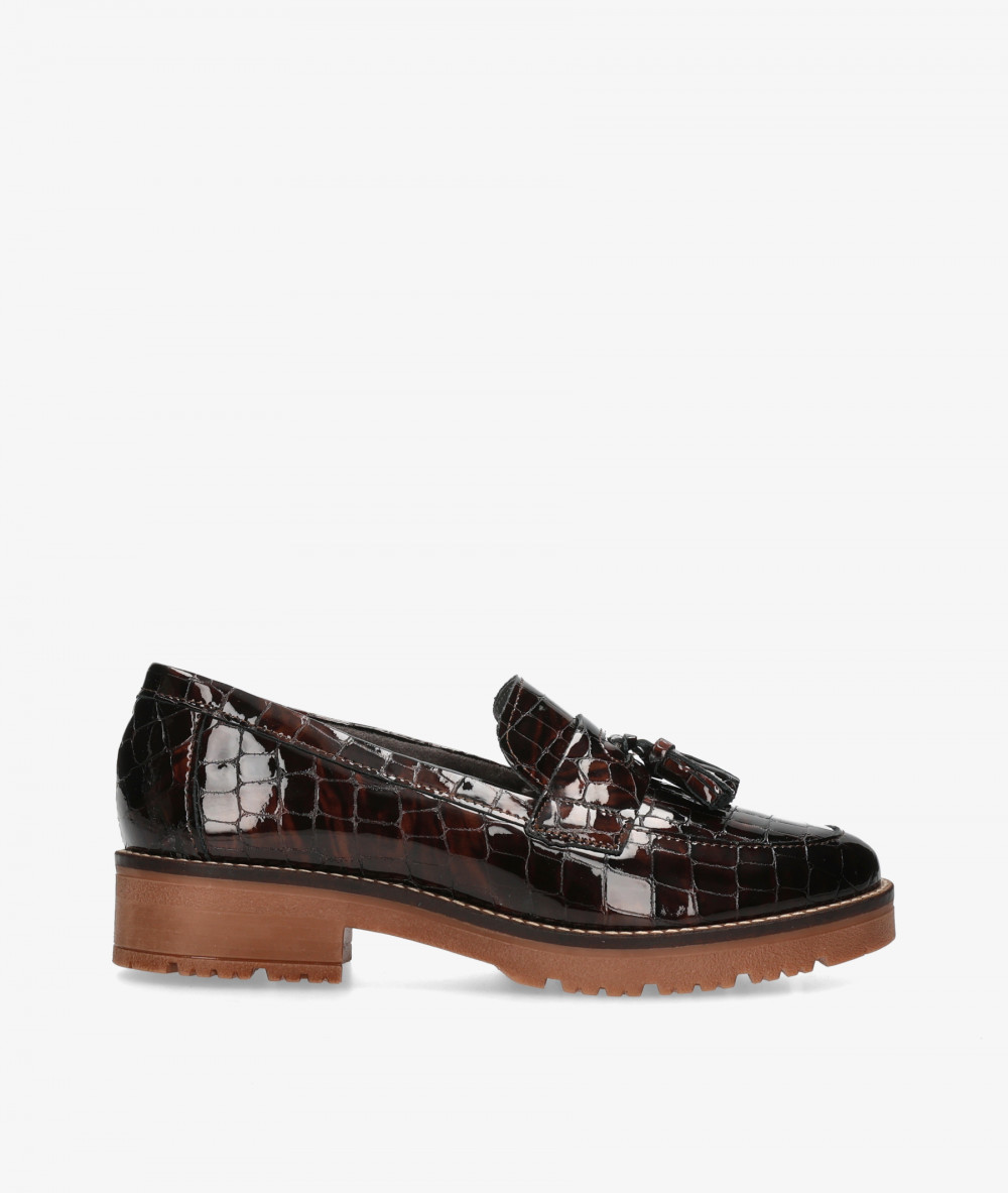 Pitillos Loafers 10770 in brown patent leather