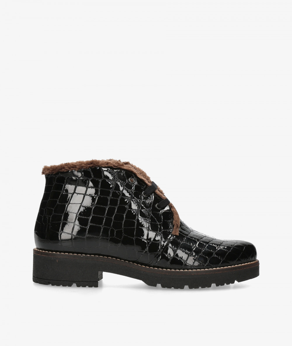 Botines Pitillos  10773 en charol negro