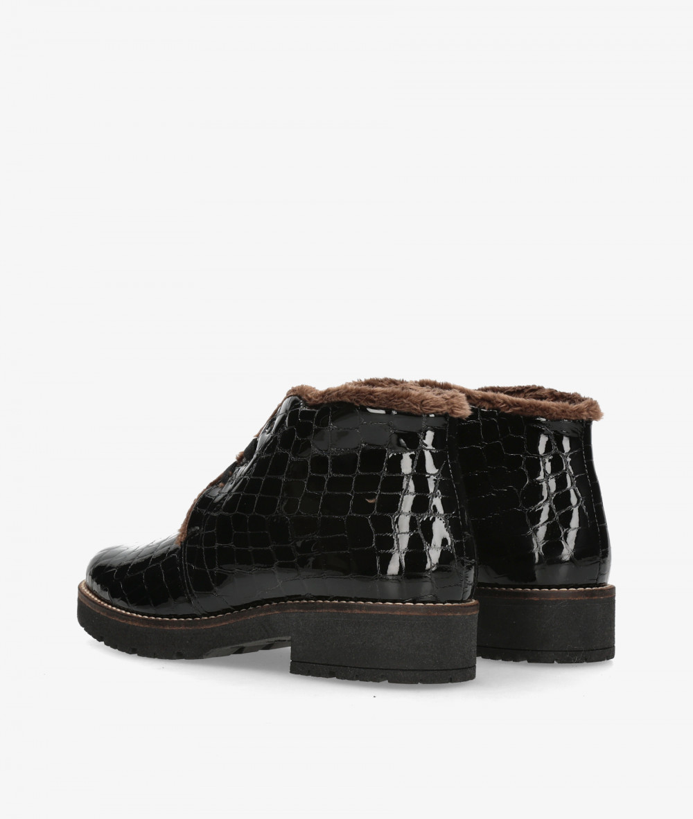 Botines Pitillos  10773 en charol negro