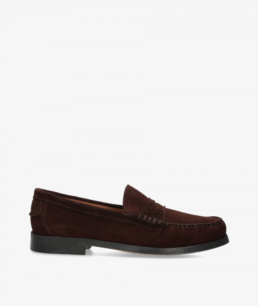 Traveris Loafers 93000 in brown split suede