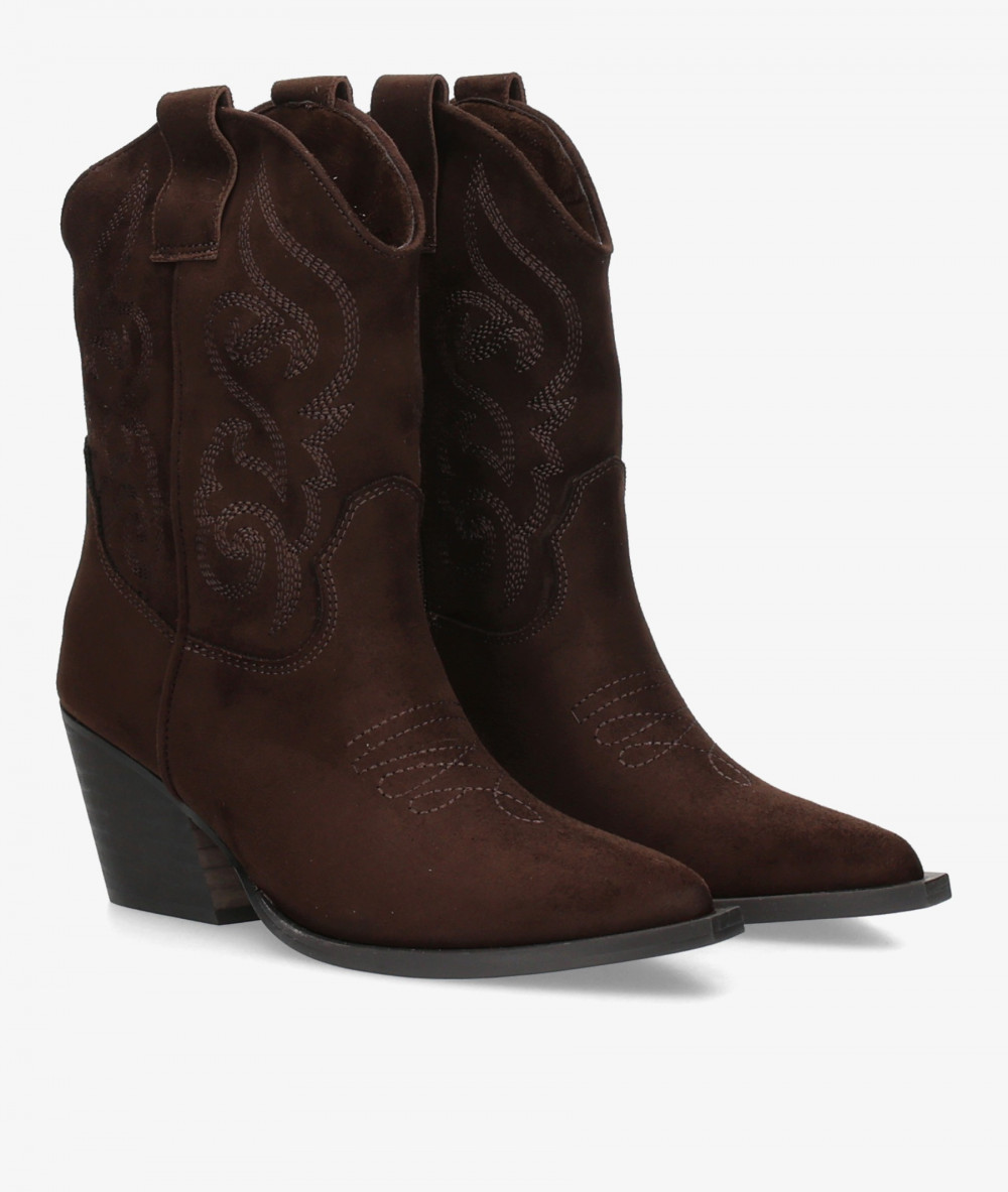 Botas Corina  M6760 en marrón