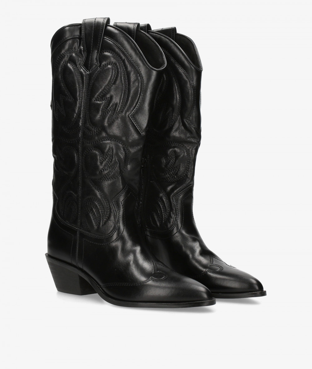 Botas Corina  M6750 en negro