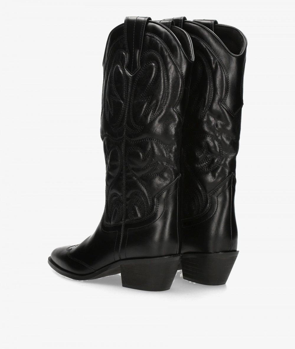 Botas Corina  M6750 en negro