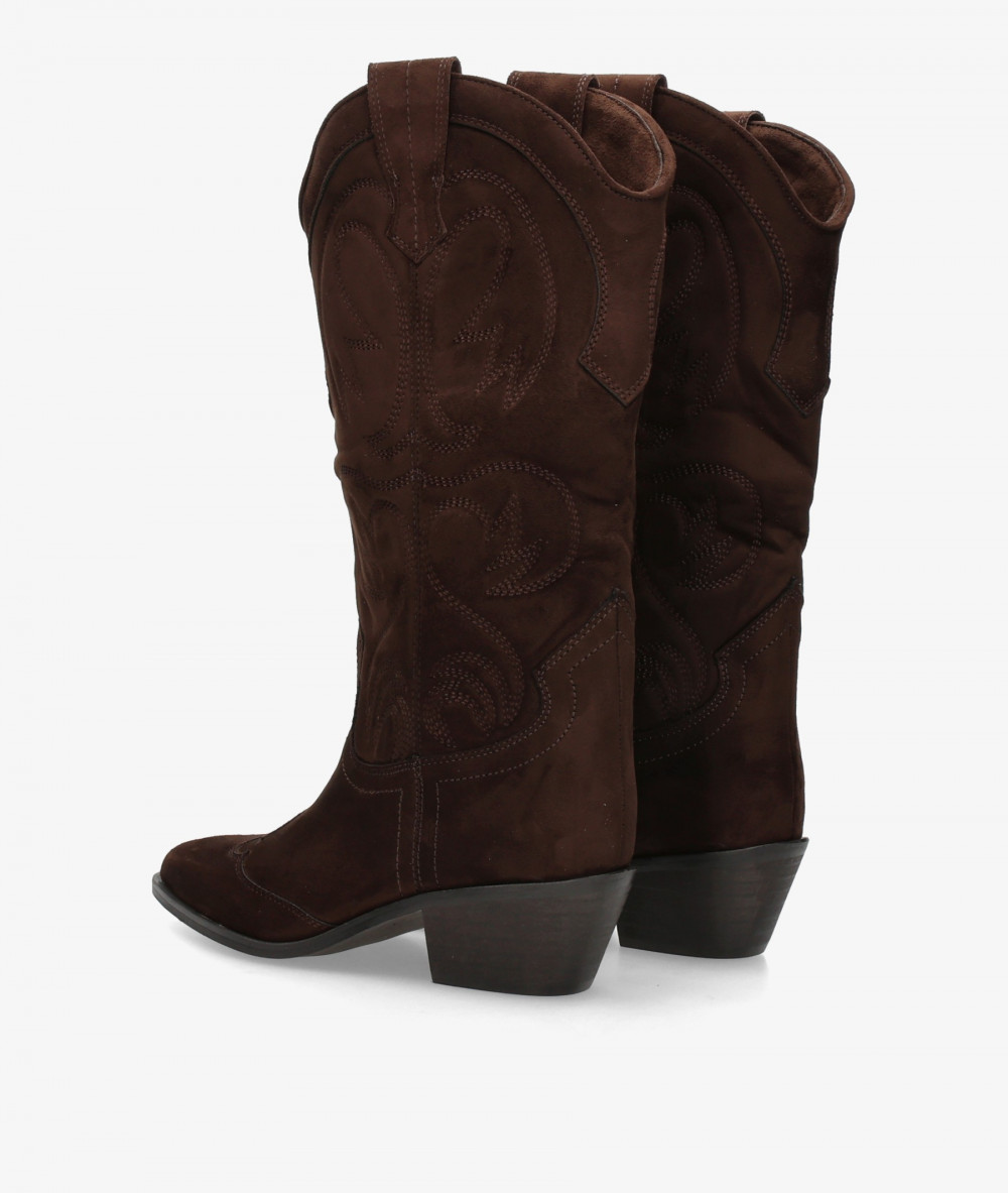 Botas Corina M6750 en marrón