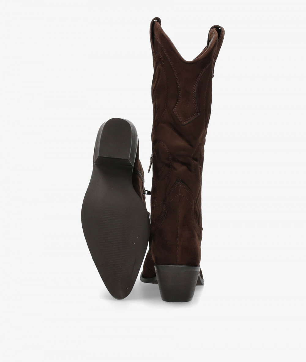 Botas Corina M6750 en marrón
