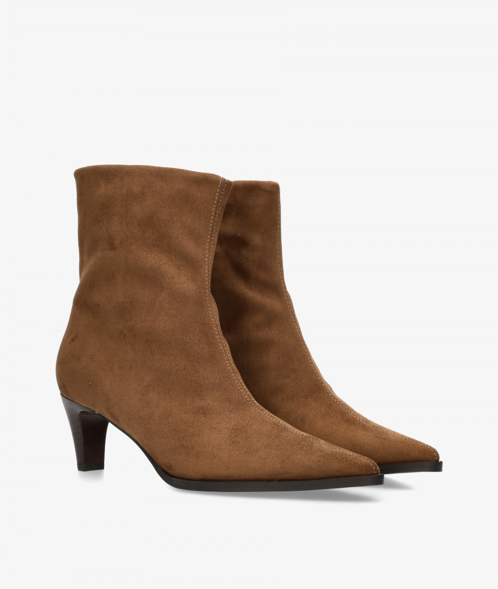 Botines Corina  M6885 en topo