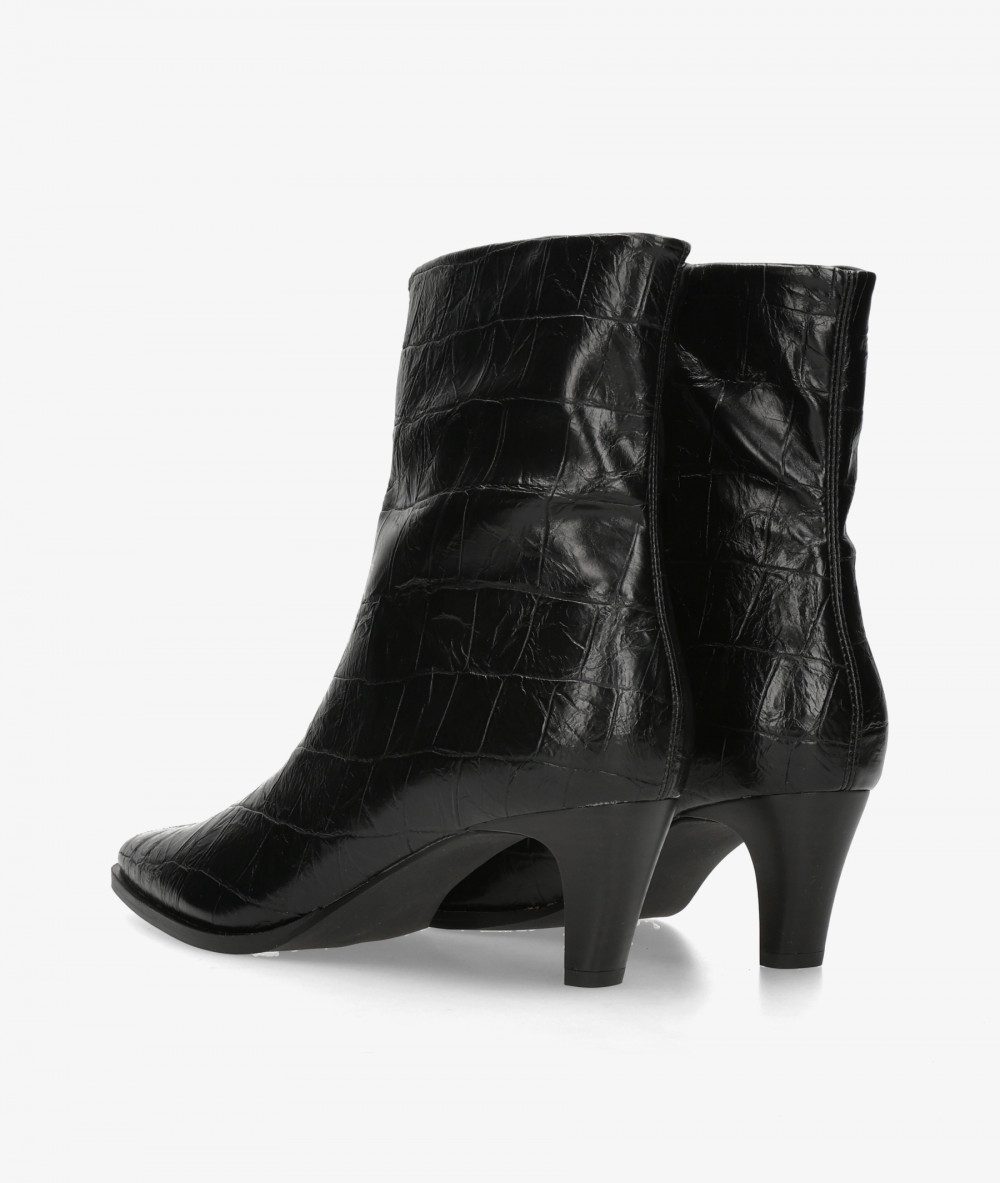 Botines Corina  M6886 en coco negro
