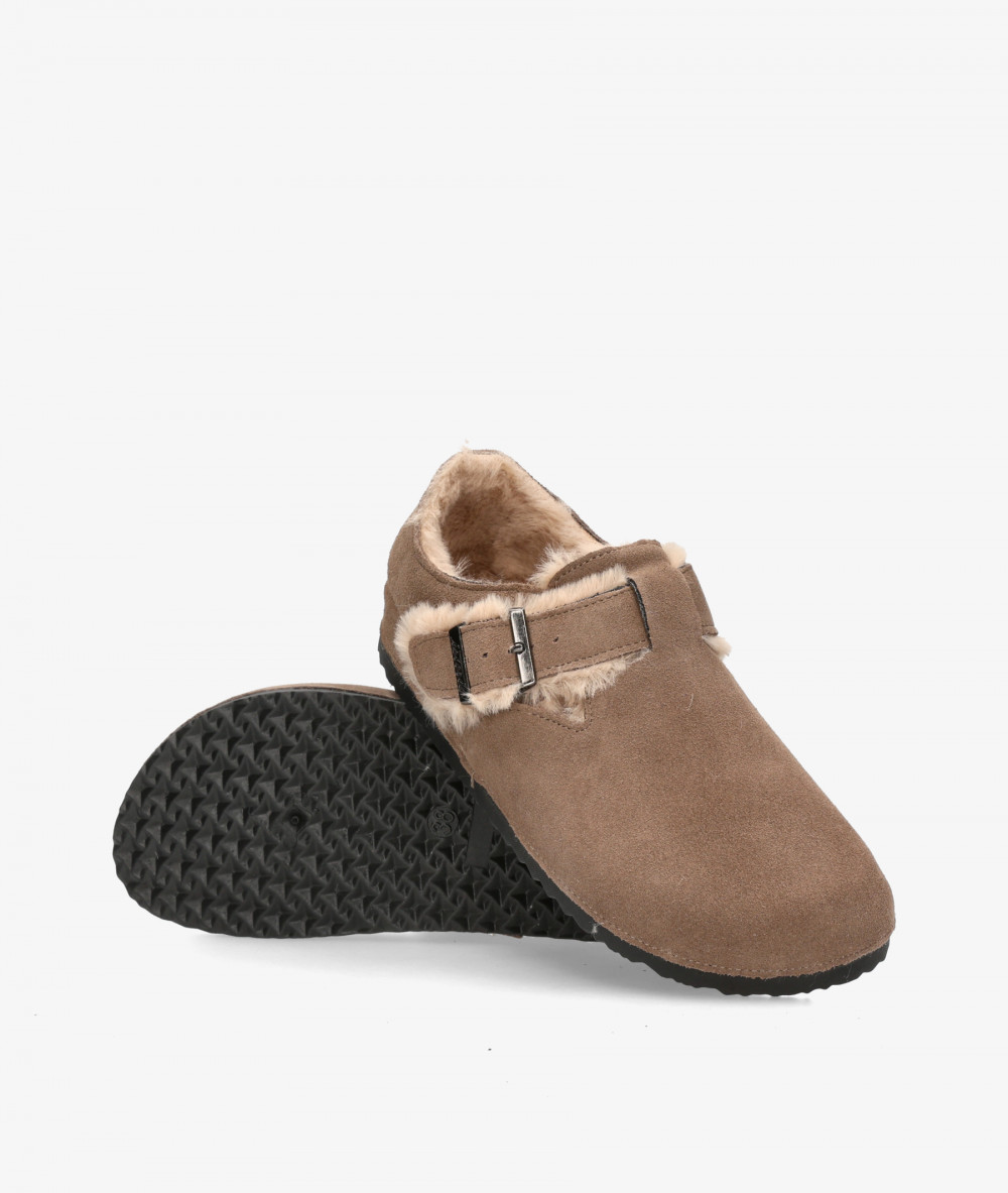 ABOTINADO-A ISTERIA 1034 en serraje taupe