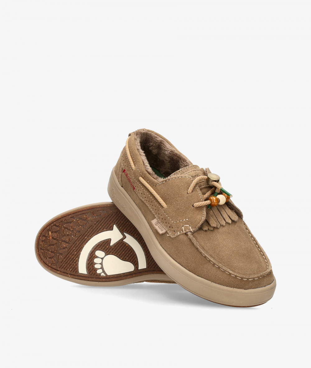 Naúticos Natural World 8459 en serraje taupe