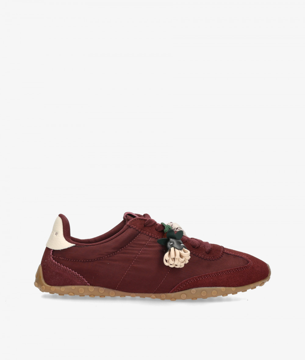 Deportivos Corina  M6505 en burdeos