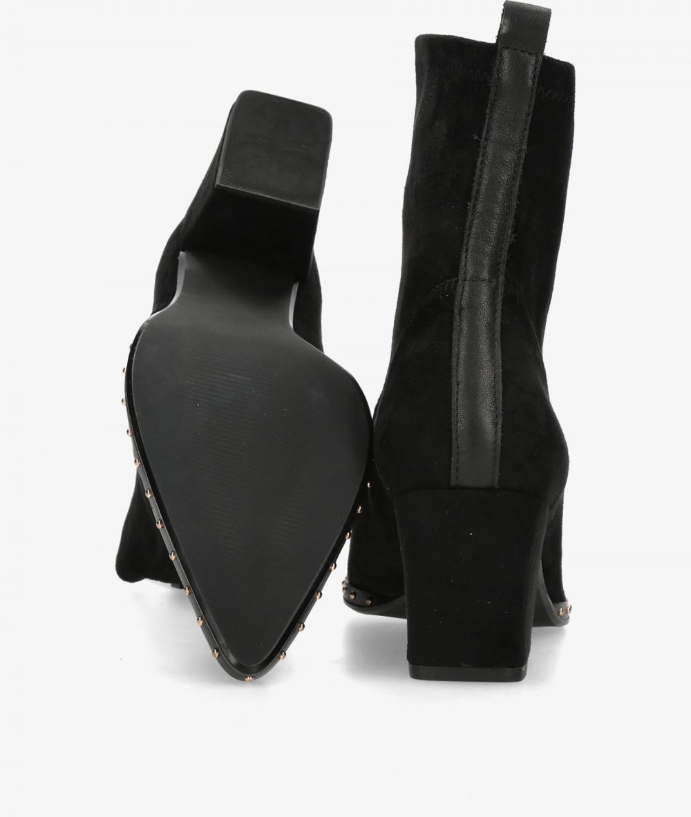 Botines Stephen Allen  LAUR-18  K19118H- C17A en negro