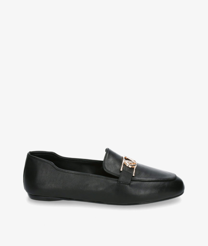 mocasin de piel negro