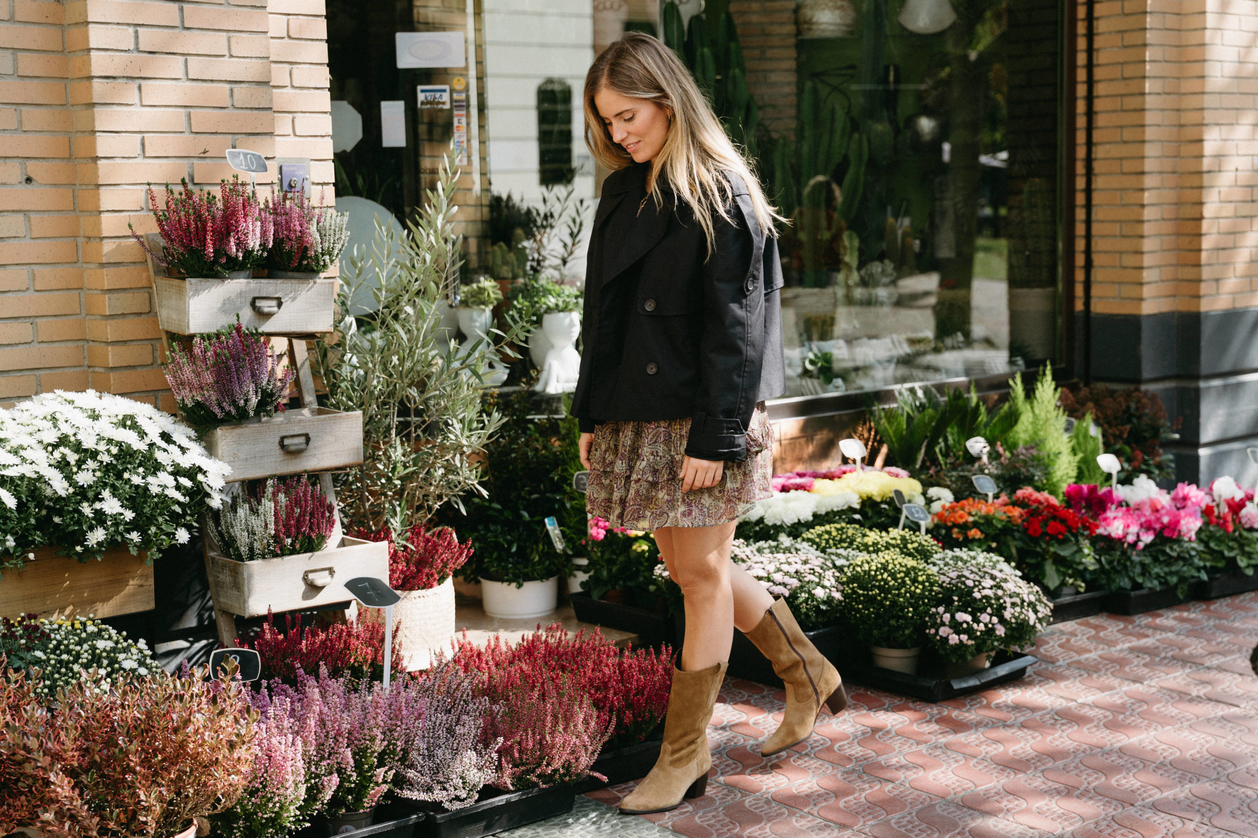 Botas en tendencia para crear outfits de invierno irresistibles